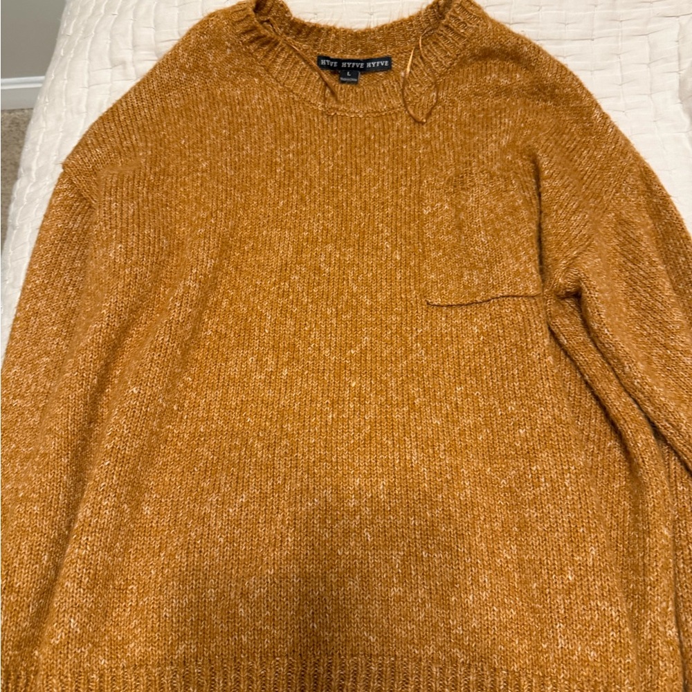 Women's Crewneck Sweater in Warm Tan